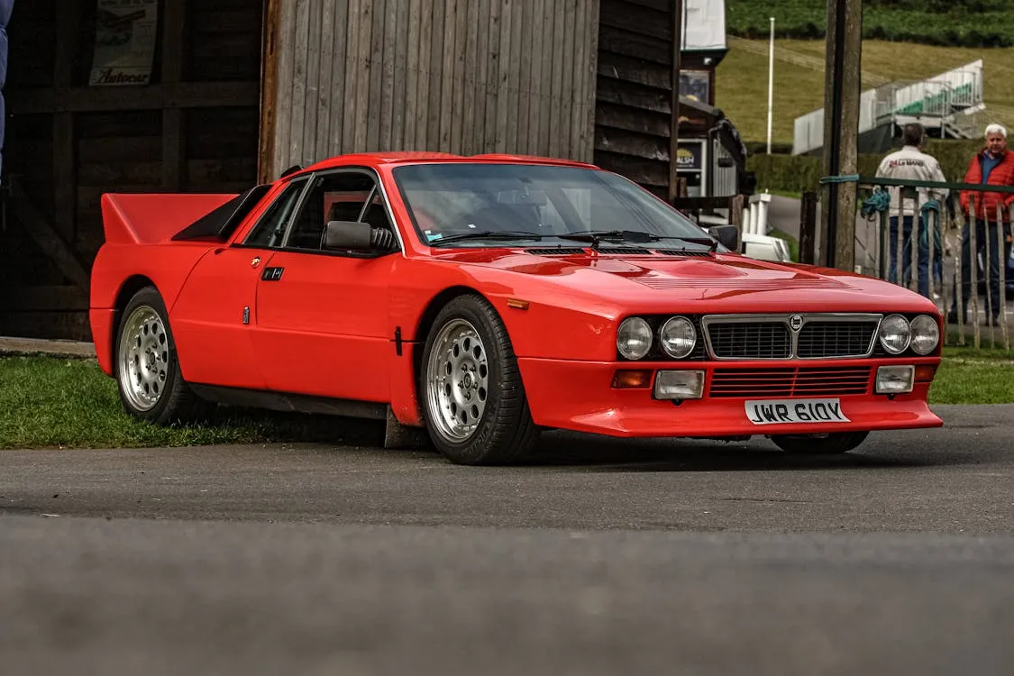 /lancia-037.webp
